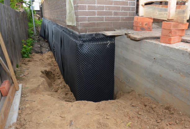 SJ Waterproofing Pros technician performing targeted Crawl Space Encapsulation assessment in Park Ridge, IL